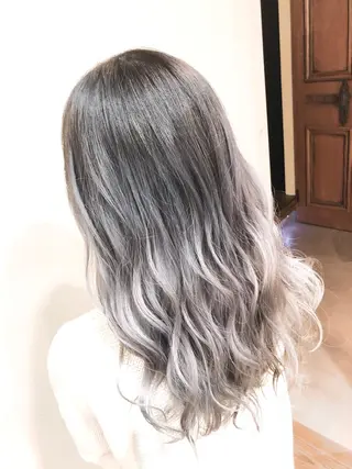 ロング カラー 💓シールエクステ ルミエールのヘアスタイル