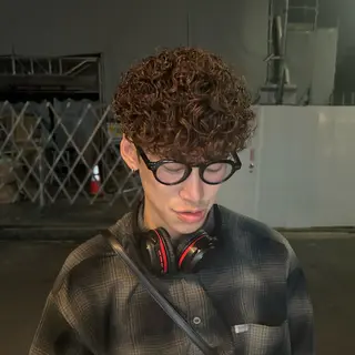 パーマ メンズ fifth 安次富　泰雅のヘアスタイル