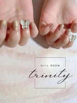 ネイル Trinity staffのネイルデザイン