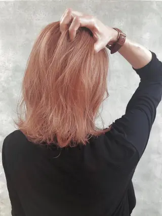 ショート カラー MOU namba ムウナンバのヘアスタイル