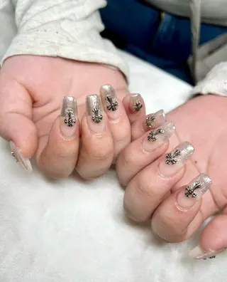 ネイル コウ ヨウのネイルデザイン