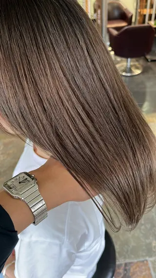 セミロング カラー SARAJU所属・ハイトーンカラー/ SARAJU　なごむのヘアスタイル