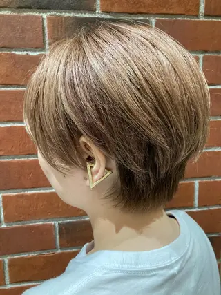 ショート カラー 髪質改善/痛ませ ないカラー/西村航大のヘアスタイル