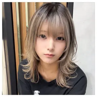 ミディアム カラー ショート・ハイトーン ズーキーのヘアスタイル