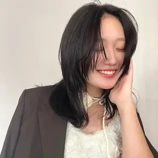 セミロング カラー irwi/イルウィ所属・miku🎀門前仲町 ブリーチ・レイヤーのヘアスタイル