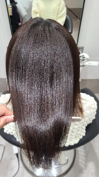 ミディアム GO TODAYシェアサロン岡山店所属・🎗️髪質改善・美髪 艶髪🥇小西邦生のヘアスタイル