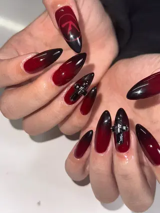 ネイル Nail Salon L'arc所属・💊大阪/心斎橋 moni🧠のネイルデザイン