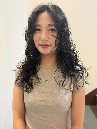 ロング パーマ 森貴裕/ベージュ/ パーマ/オリーブのヘアスタイル