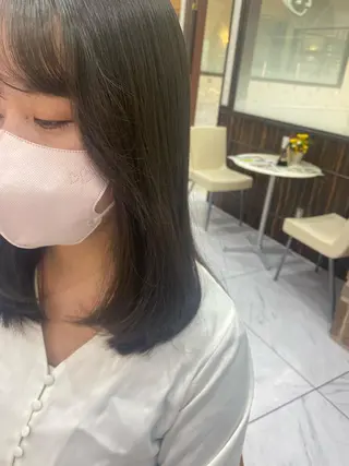 ミディアム 宮澤 美幸のヘアスタイル