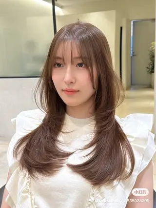 ロング カラー パーマ ヘアアレンジ JYUNESU所属・韓国・韓国ヘア 髪質改善のヘアスタイル