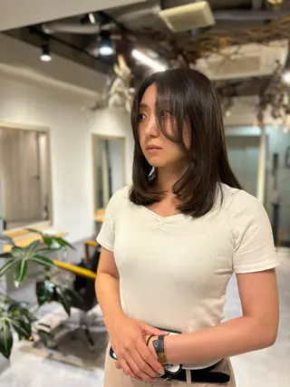 ミディアム 【ブリーチラベンダー の神様】💗髙島隆世のヘアスタイル