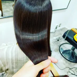 ロング キッズ SUN GLOW サングロウ所属・水素トリートメント/ 髪質改善/ナカノメのヘアスタイル