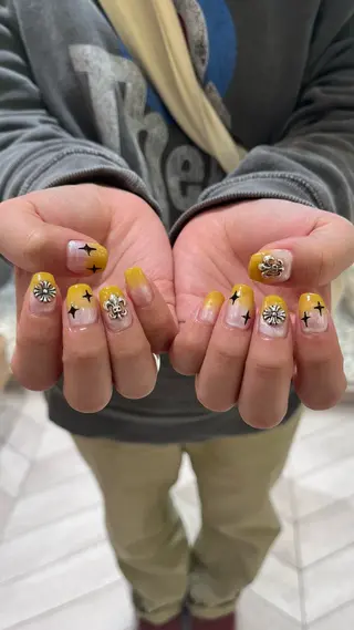 ネイル ∴Sanae. ∴ トータルビューティーのネイルデザイン