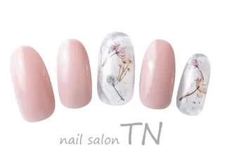 ネイル 寺嶋 ひなのネイルデザイン