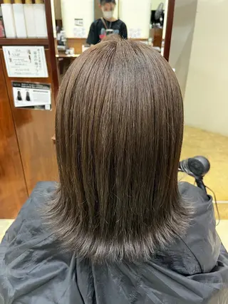 セミロング カラー BENI鈎取 kanakoのヘアスタイル