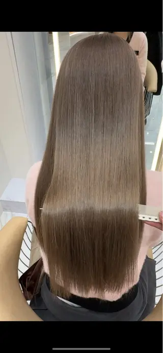 ロング 斎藤 悠人のヘアスタイル