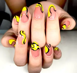 ネイル Hi Beauty 渋谷(ネイル、ハイパーナイフ6、脂肪れいきゃく、マッサージ&エステサロン)所属・Hi beauty 渋谷のネイルデザイン