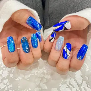 ネイル 安藤 彩乃のネイルデザイン