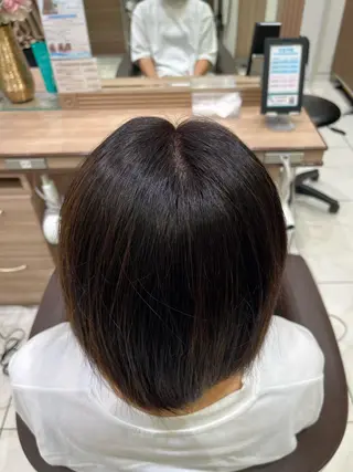 カラー 伊佐 愛のヘアスタイル