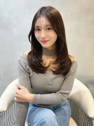 セミロング カラー 大人韓国ヘア🇰🇷 蒲生優のヘアスタイル