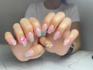 ネイル 鈴木 ユリのネイルデザイン