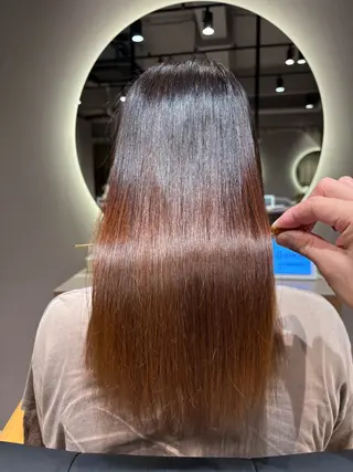ロング カラー 吉野 言奈のヘアスタイル