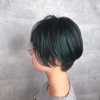 ショート カラー _WHITE 天王寺のヘアスタイル