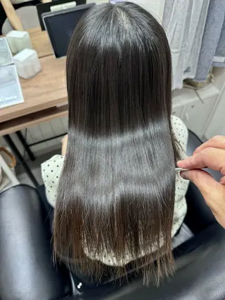 セミロング The Apartment of Solon 船橋 2nd所属・高橋潤⚜️縮毛矯正 /NEO髪質改善のヘアスタイル