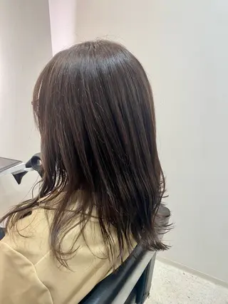 セミロング カラー 韓国🇰🇷艶髪 ケアカラーSHURIのヘアスタイル