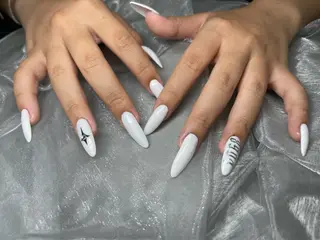 ネイル Liluネイリスト /𝐌𝐈𝐔.𝐈のネイルデザイン