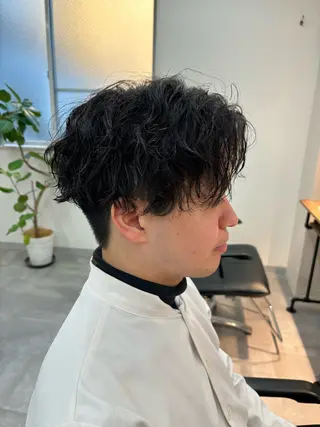 パーマ メンズ フェザーパーマ/韓国 /メンズカット保立のヘアスタイル