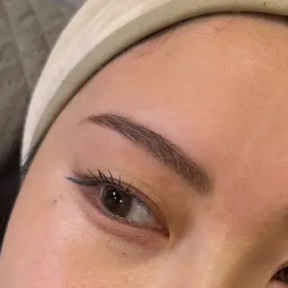 アイブロウ 蛇沼 枝里の眉毛・アイブロウイメージ