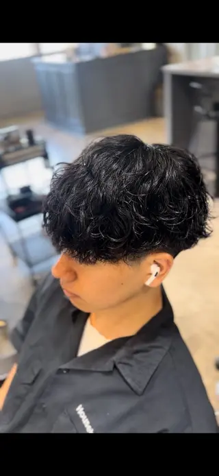 ショート パーマ メンズ HANGOUT ／久富のヘアスタイル