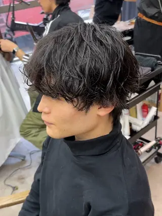 ショート パーマ メンズ JINKIメンズ特化 メンズカットパーマのヘアスタイル