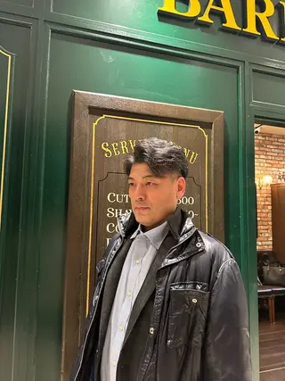 ミディアム ヒロ銀座 ヘアーサロン名駅西口店所属・ヒロ銀座名駅西口 長尾 匡起のヘアスタイル