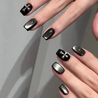 ネイル T. Leeのネイルデザイン