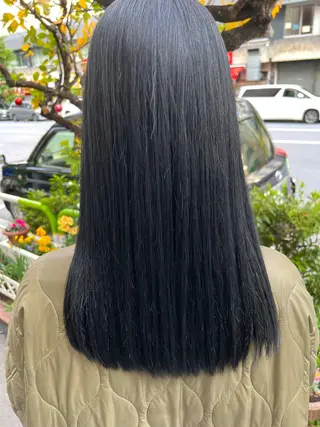 セミロング カラー 【髪質改善/縮毛矯正 /カラー】ホサカのヘアスタイル