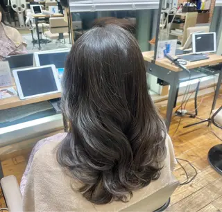 ロング 顔まわりカット 前髪カット安井楽人のヘアスタイル