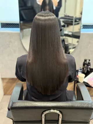 セミロング RAFTOKYO浜松所属・柴田樹/大人可愛い 艶髪カラー/髪質改善のヘアスタイル