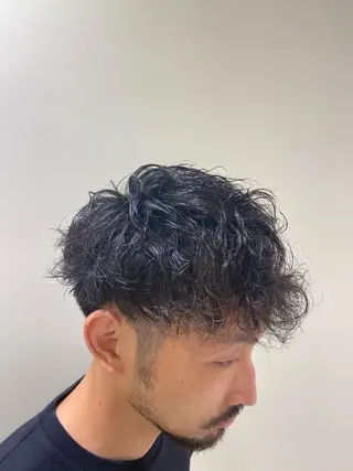 ミディアム パーマ メンズ ヒロ銀座ヘアーサロン池袋 サンシャイン通り店所属・カットモデル 募集/松本大岐のヘアスタイル