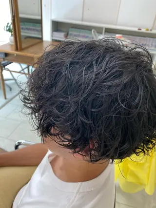 パーマ 長谷川 誠志のヘアスタイル