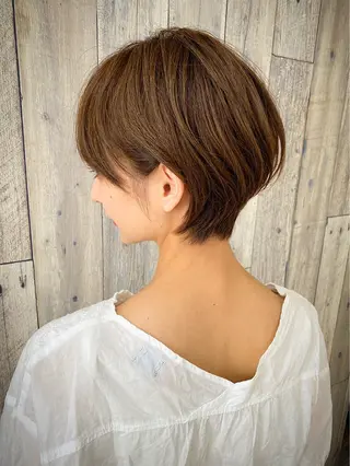 ショート タッキー ショートカット　ボブのヘアスタイル