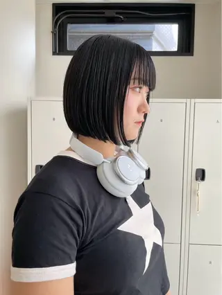 ショート 🟡ひろの/ツヤ カラー/髪質改善🟡のヘアスタイル