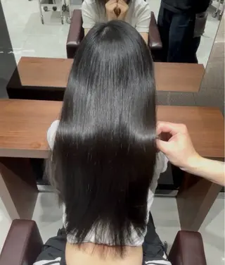 ロング カラー miyu’s渋谷所属・高崎 堅心のヘアスタイル