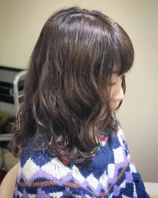 セミロング カラー パーマ 大場 優のヘアスタイル