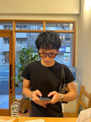 パーマ メンズ 荒井 茉凜のヘアスタイル