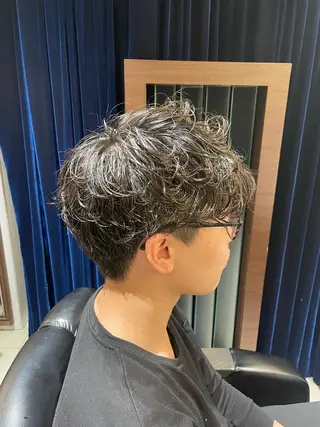 ショート パーマ メンズ NEXUS ZA FIRST 銀座所属・岡崎 隆晟のヘアスタイル