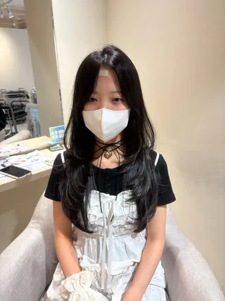 ロング 三宅 彩矢のヘアスタイル