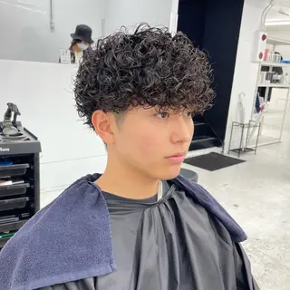 ミディアム パーマ メンズ 【柏メンズパーマ職人 】店長　KAZUMAのヘアスタイル