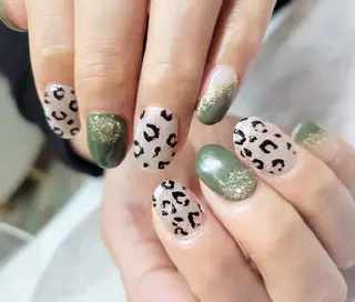 ネイル ネイルサロンカリプソ 《ひらやまゆうこ》のネイルデザイン